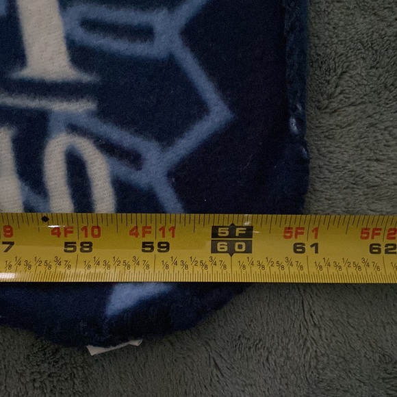 Everett Aquasox Fleece Blanket/Throw - Picture 4 of 6